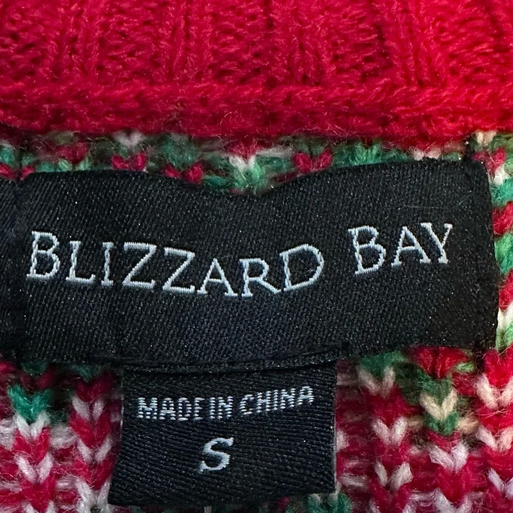 Blizzard‎ Bay Merry Fitmas Ugly Christmas Sweater Santa Lifting men’s size Small